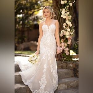 NWT Essense of Australia D2819